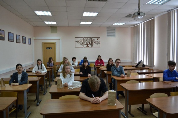 Поздравляем обучающихся специализированных классов с высокими результатами.